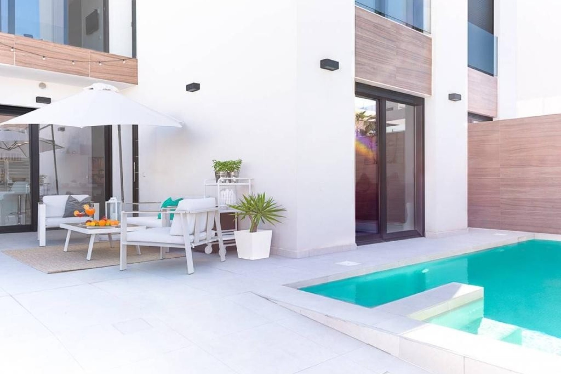 Venta - Chalet Independiente -
Benijofar