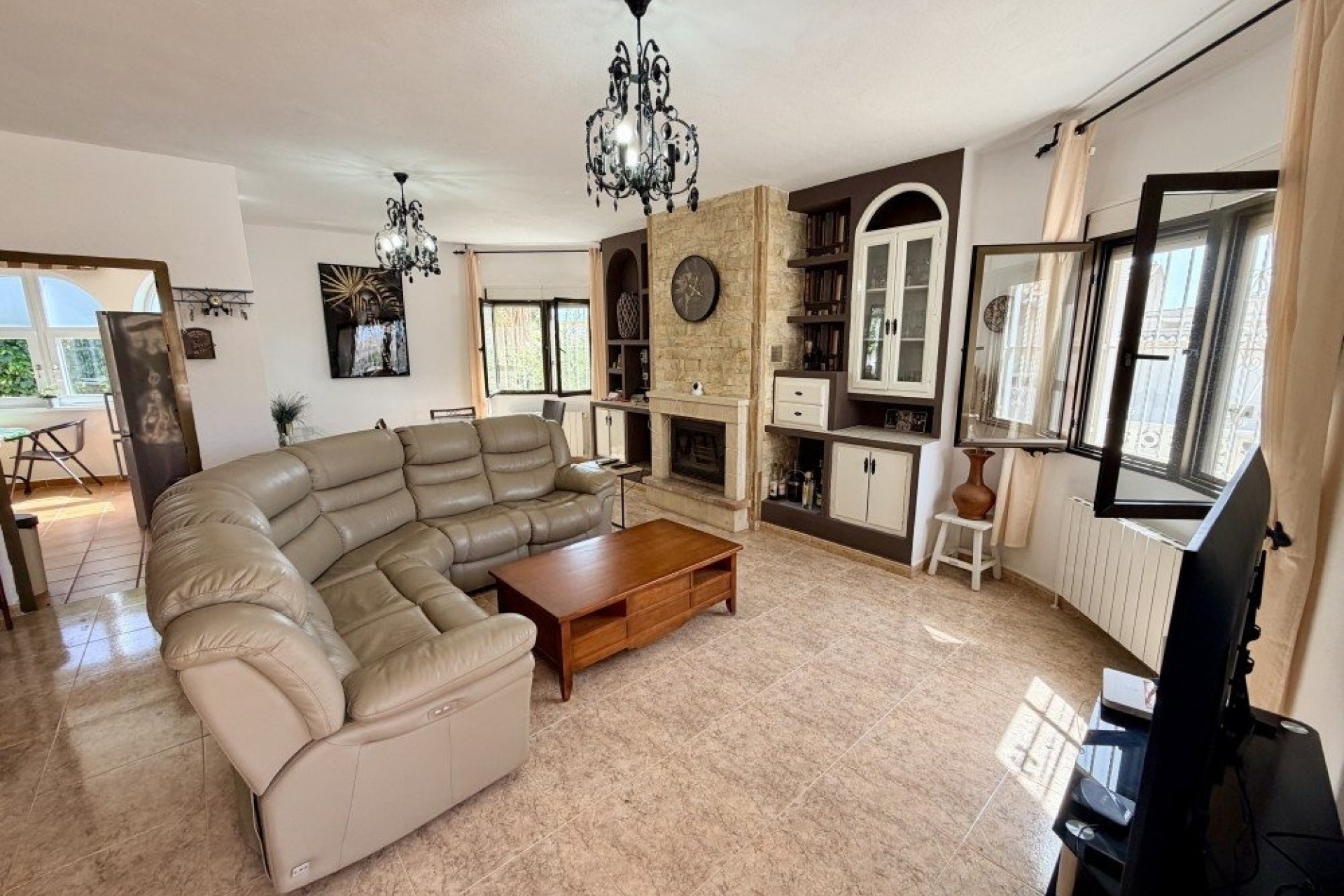 Venta - Chalet Independiente -
Benijofar