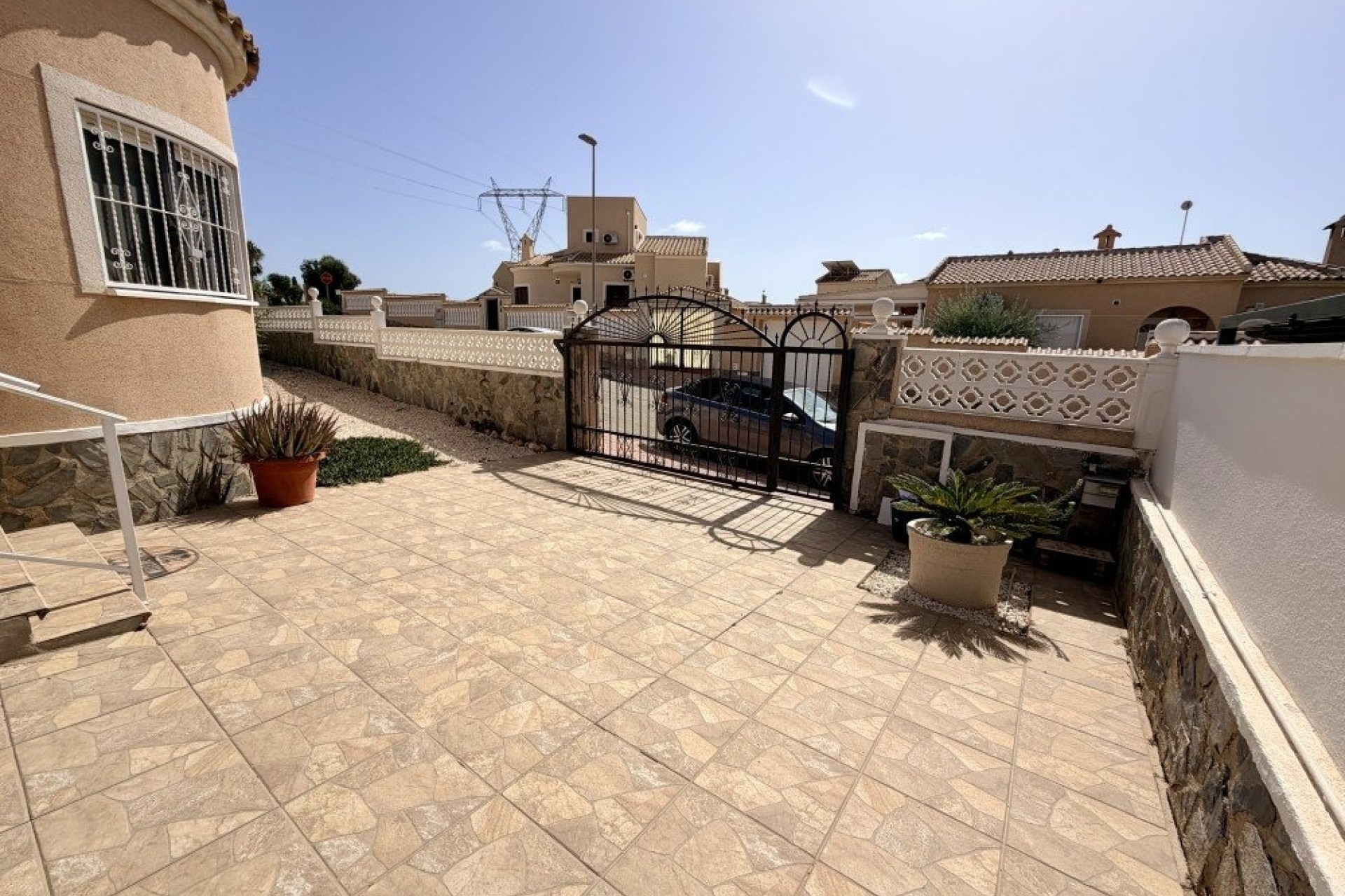 Venta - Chalet Independiente -
Benijofar