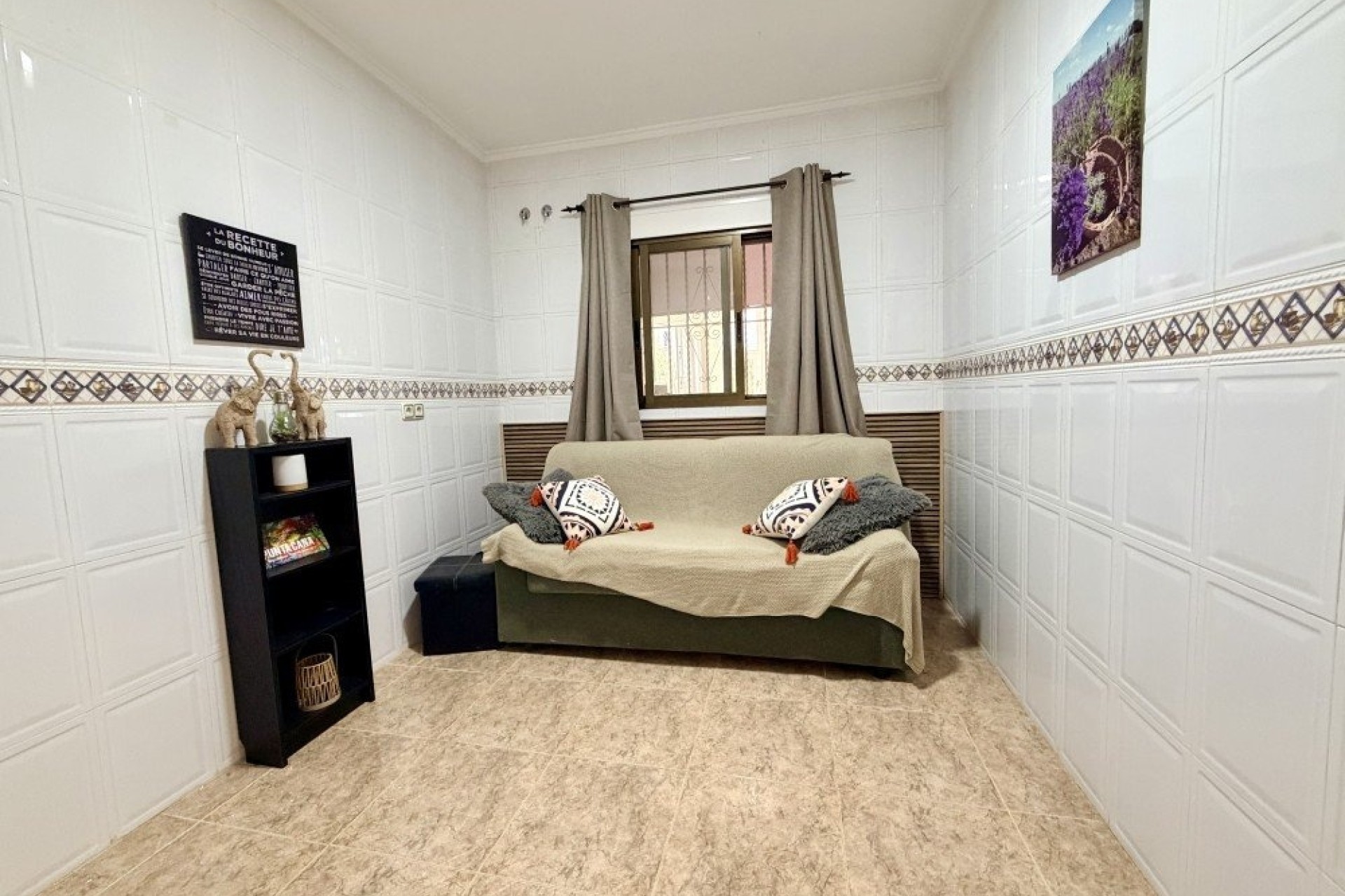 Venta - Chalet Independiente -
Benijofar