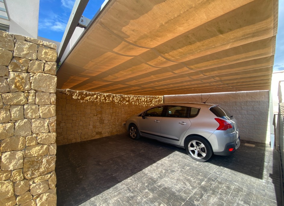 Venta - Chalet Independiente -
Benijofar