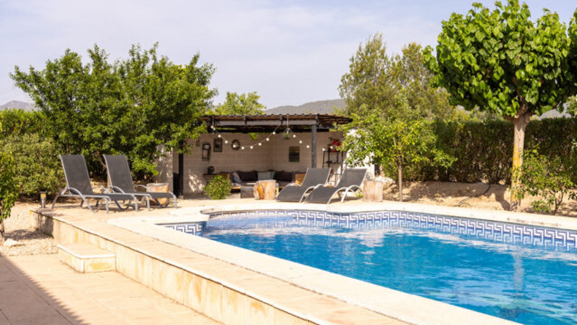 Venta - Chalet Independiente -
Biar