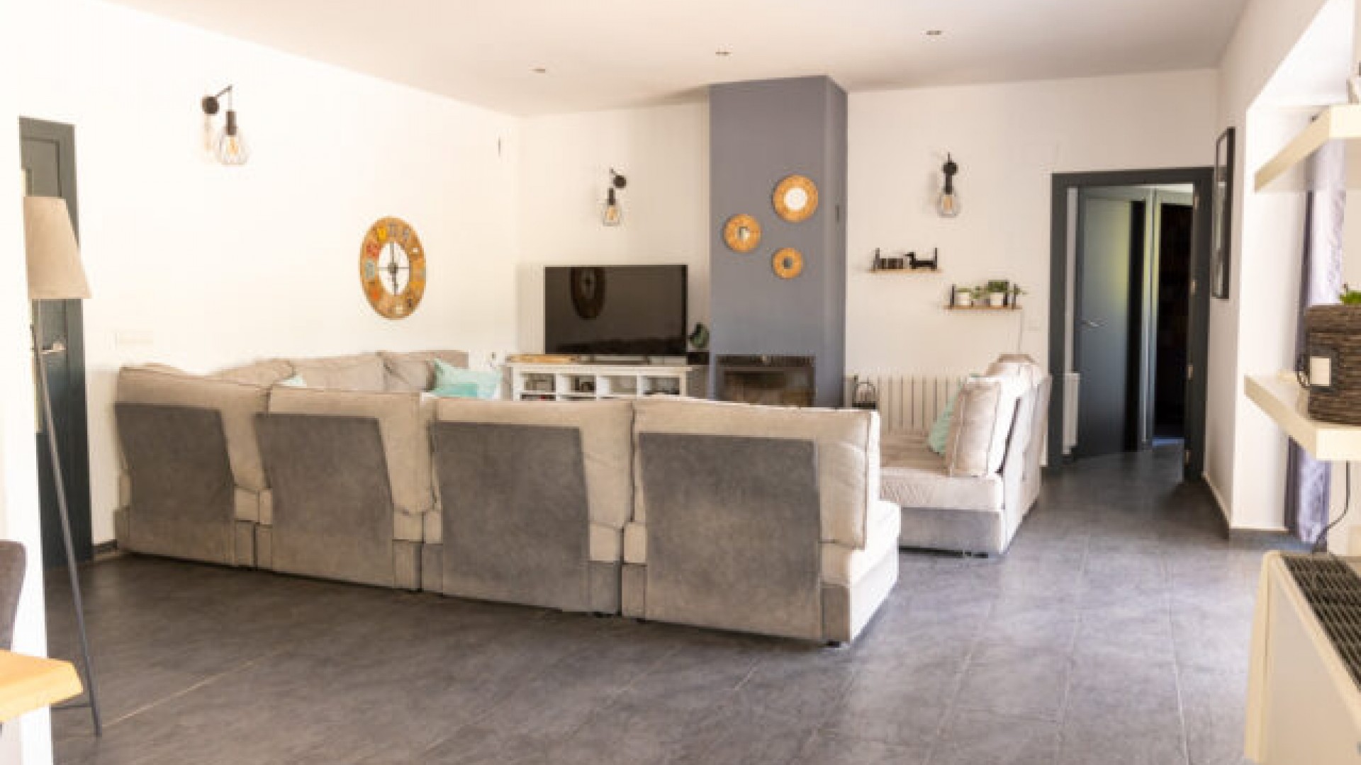 Venta - Chalet Independiente -
Biar