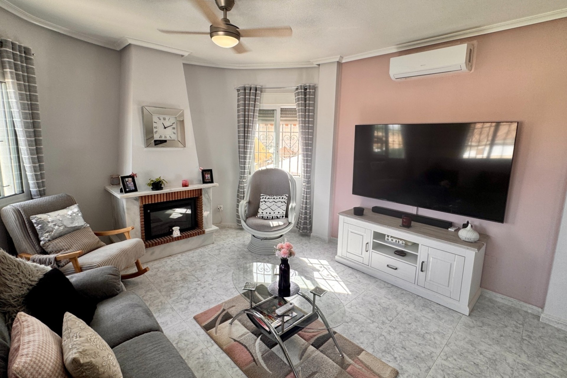 Venta - Chalet Independiente -
Bigastro
