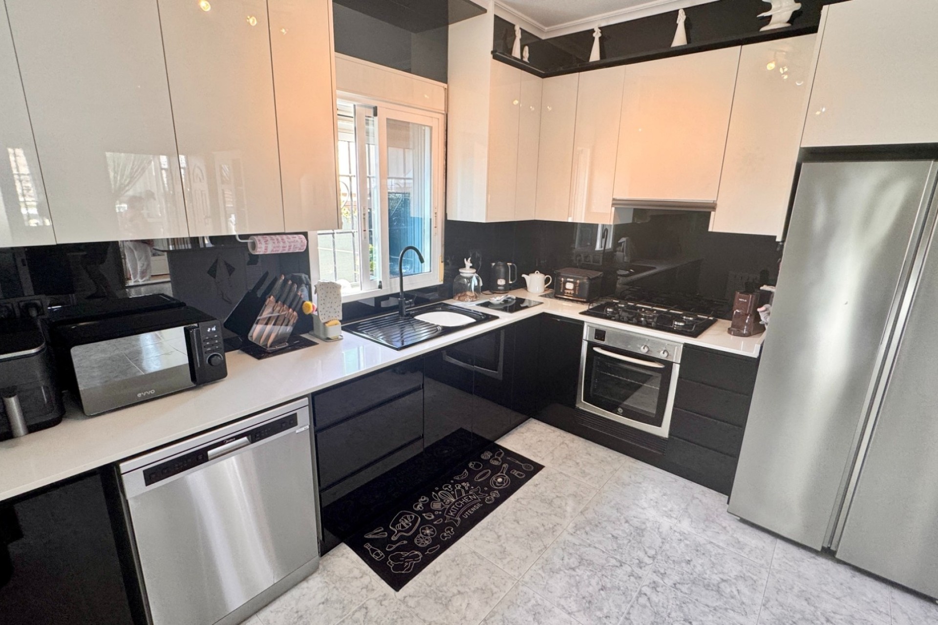 Venta - Chalet Independiente -
Bigastro