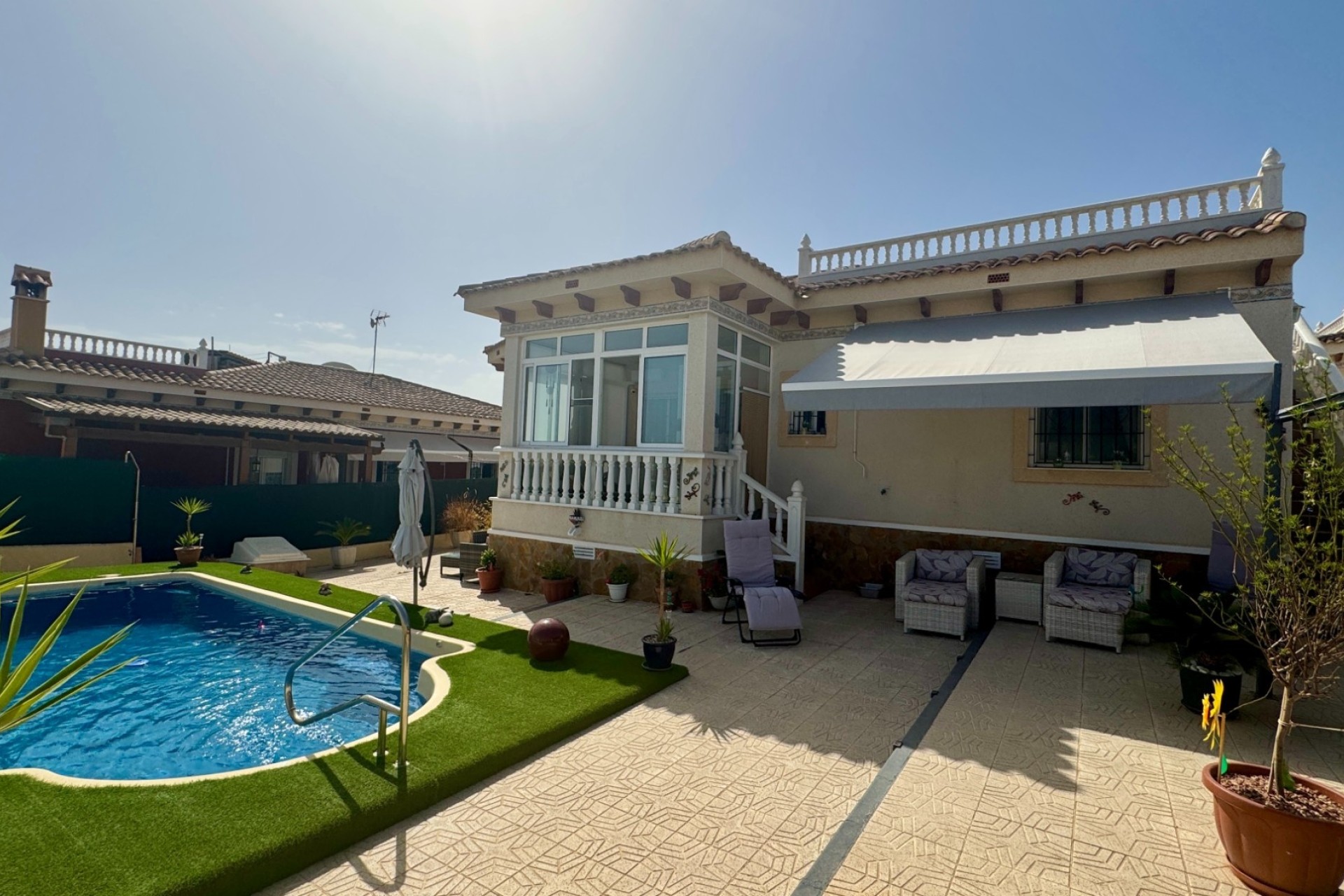 Venta - Chalet Independiente -
Bigastro