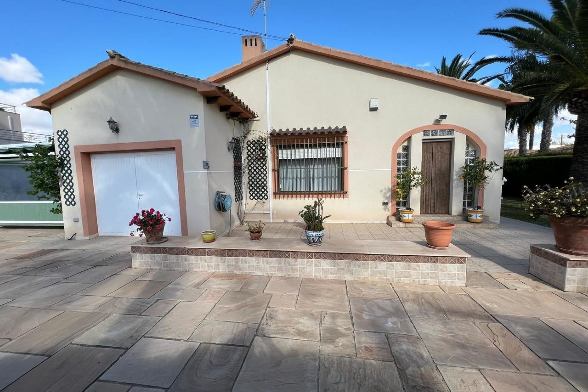 Venta - Chalet Independiente -
Cabo Roig - Costa Blanca