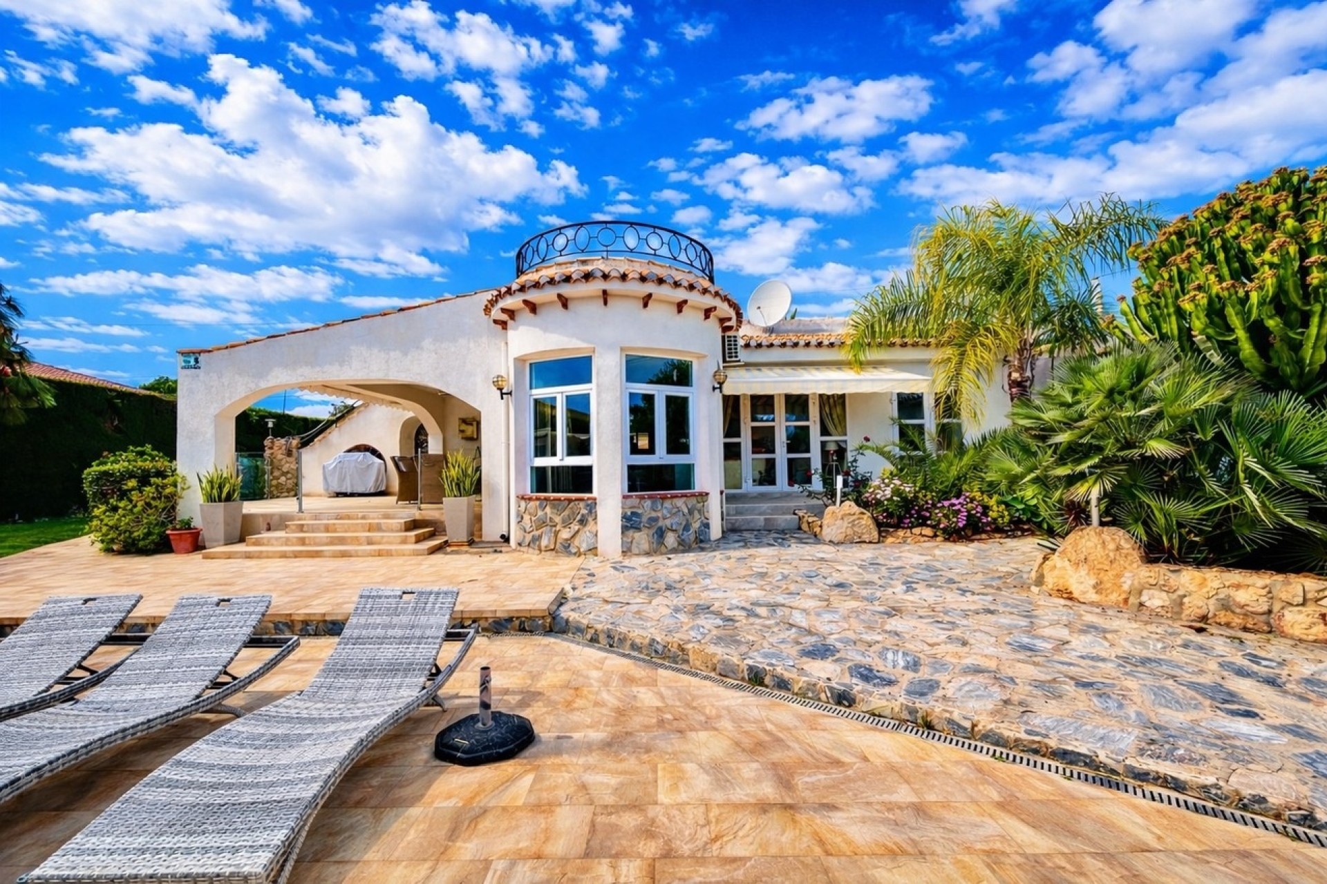 Venta - Chalet Independiente -
Cabo Roig - Costa Blanca