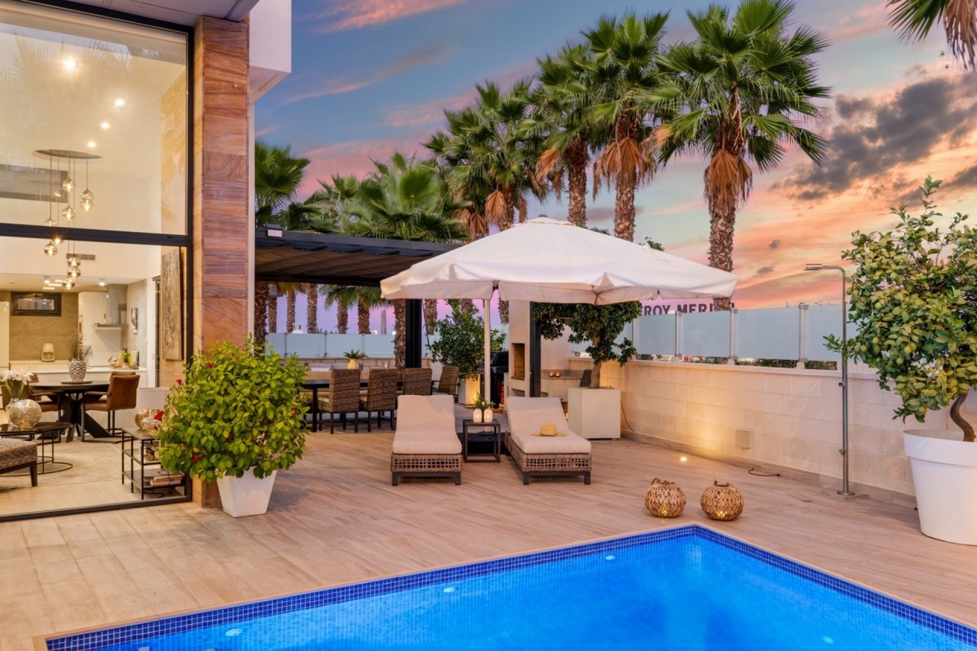 Venta - Chalet Independiente -
Cabo Roig - Costa Blanca