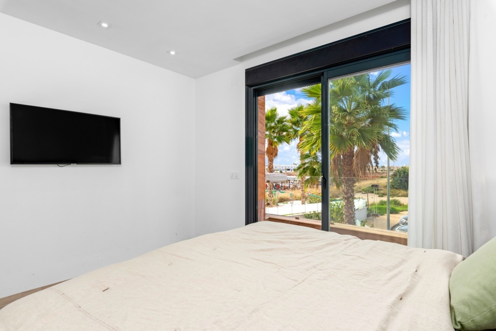 Venta - Chalet Independiente -
Cabo Roig - Costa Blanca