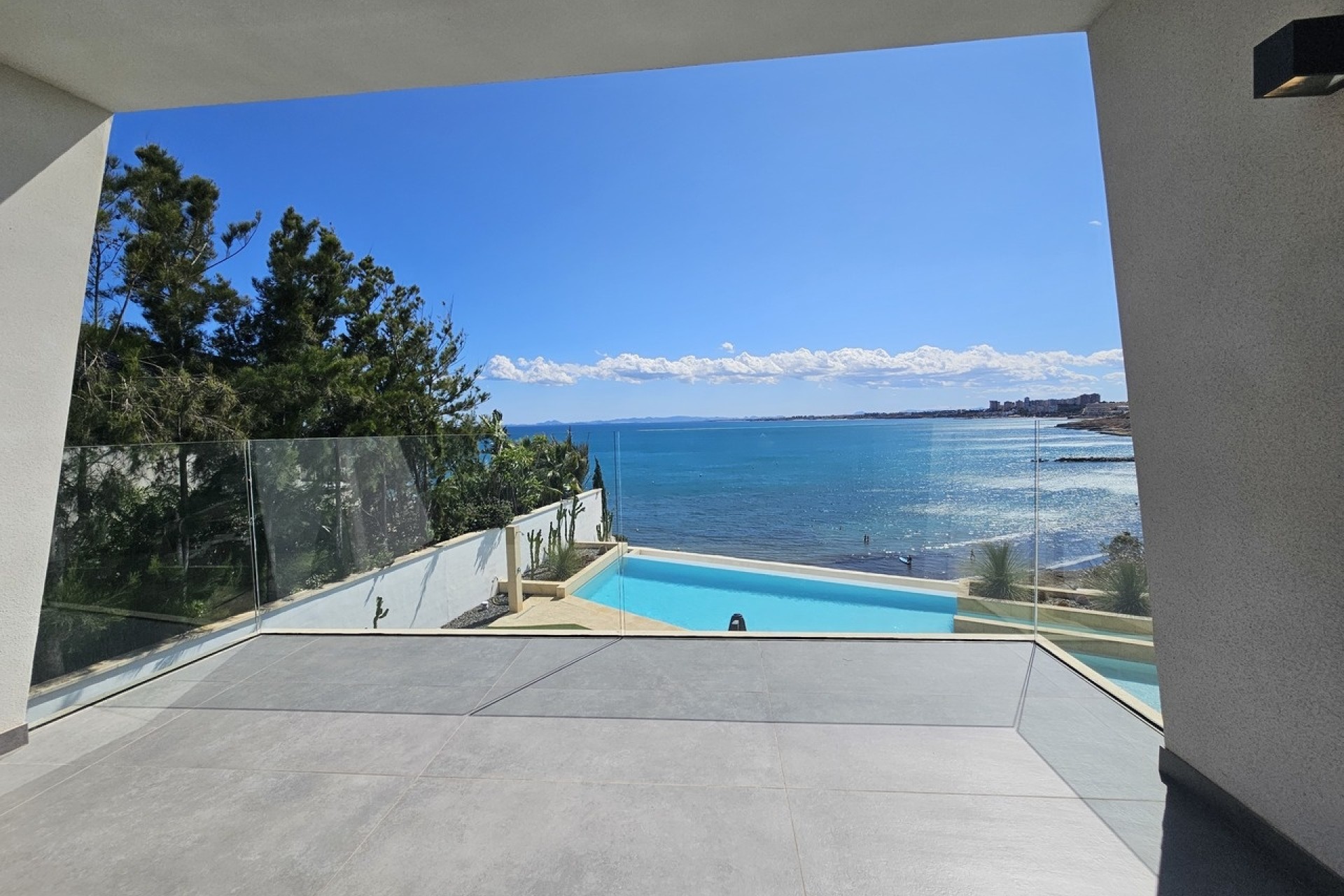 Venta - Chalet Independiente -
Cabo Roig - Costa Blanca