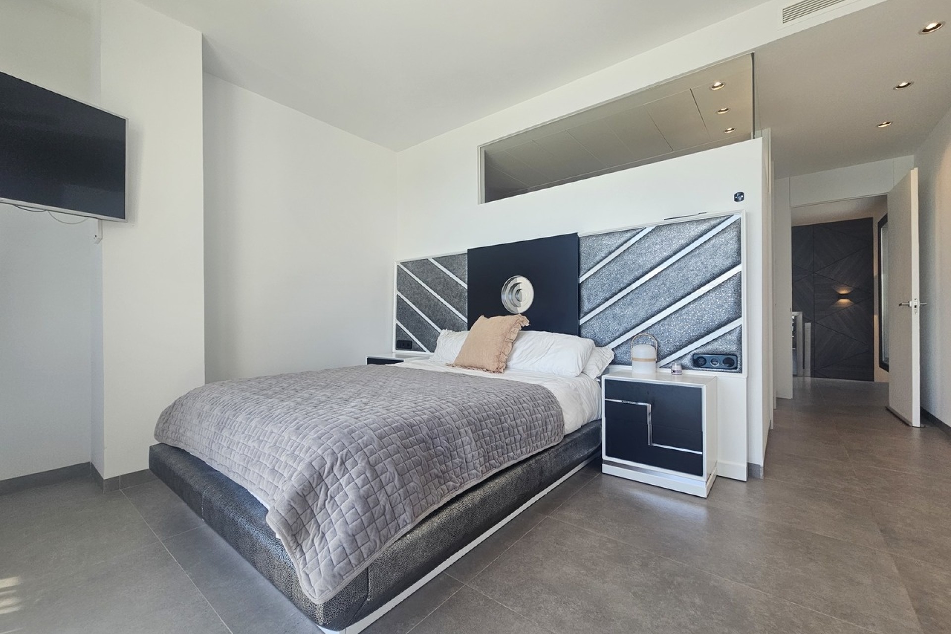 Venta - Chalet Independiente -
Cabo Roig - Costa Blanca