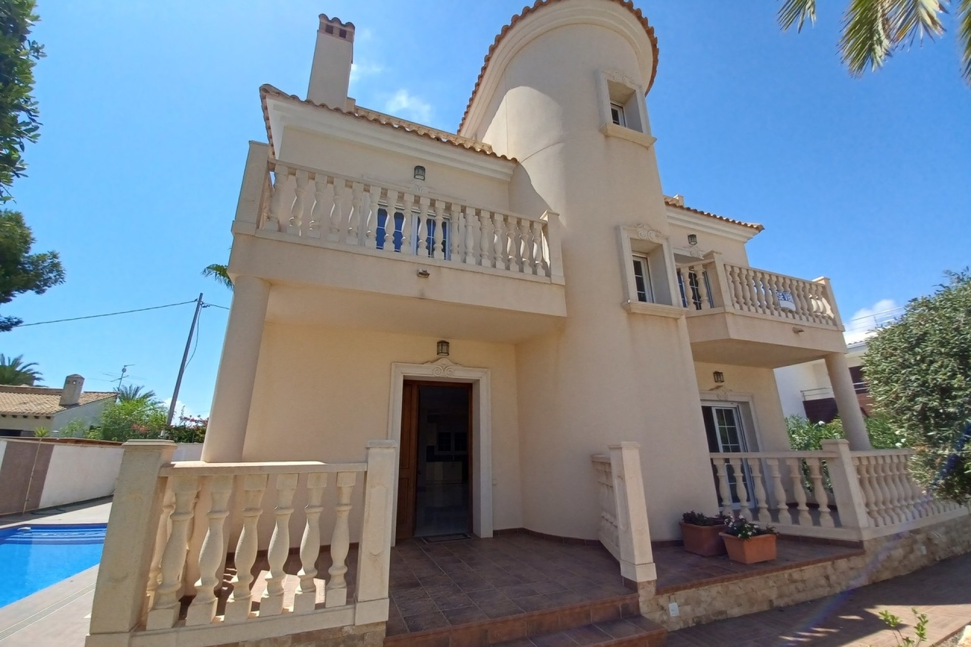 Venta - Chalet Independiente -
Cabo Roig - Costa Blanca