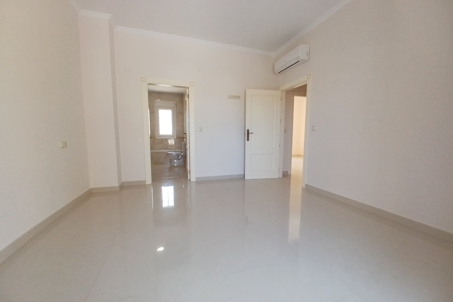 Venta - Chalet Independiente -
Cabo Roig - Costa Blanca