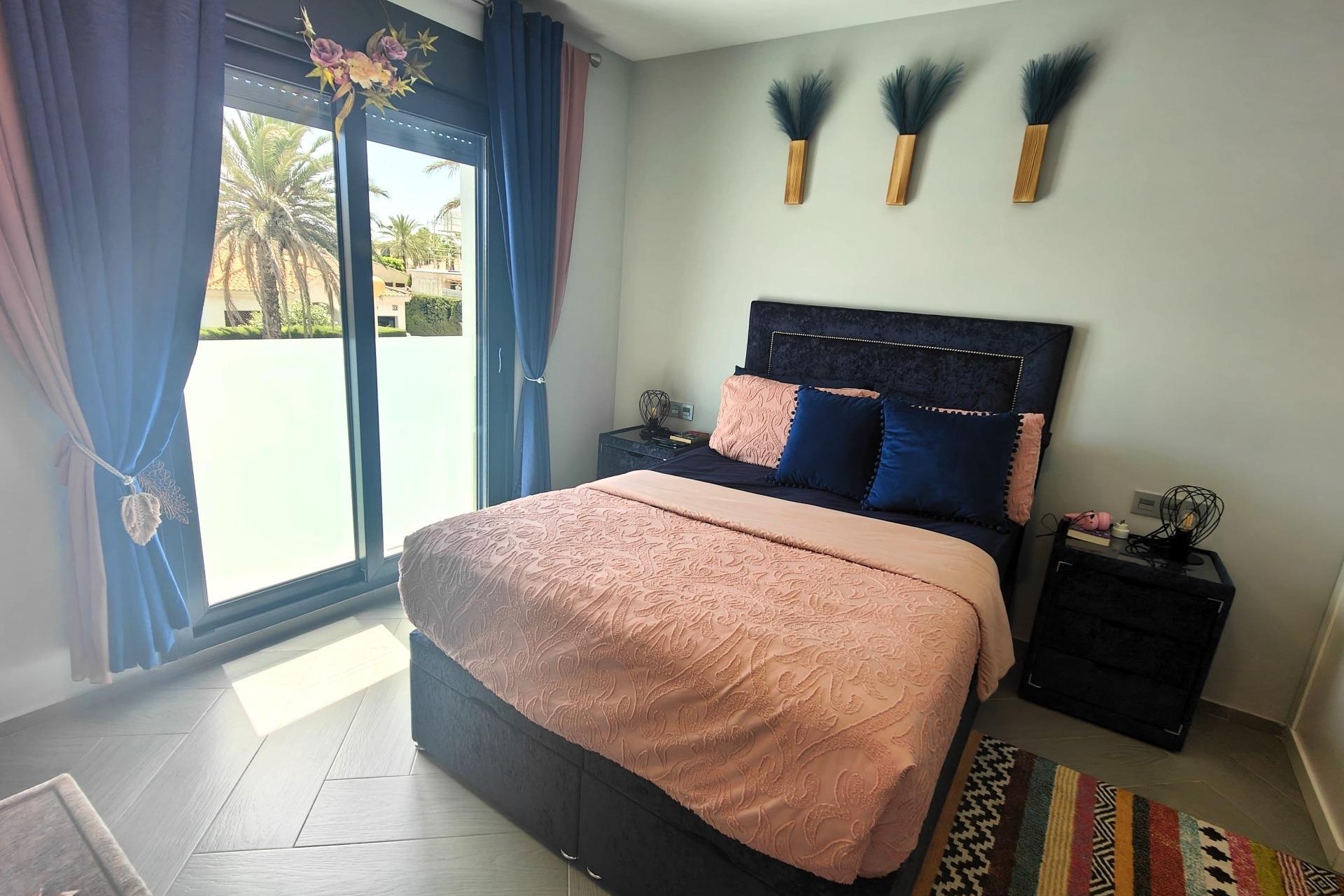 Venta - Chalet Independiente -
Cabo Roig - Costa Blanca