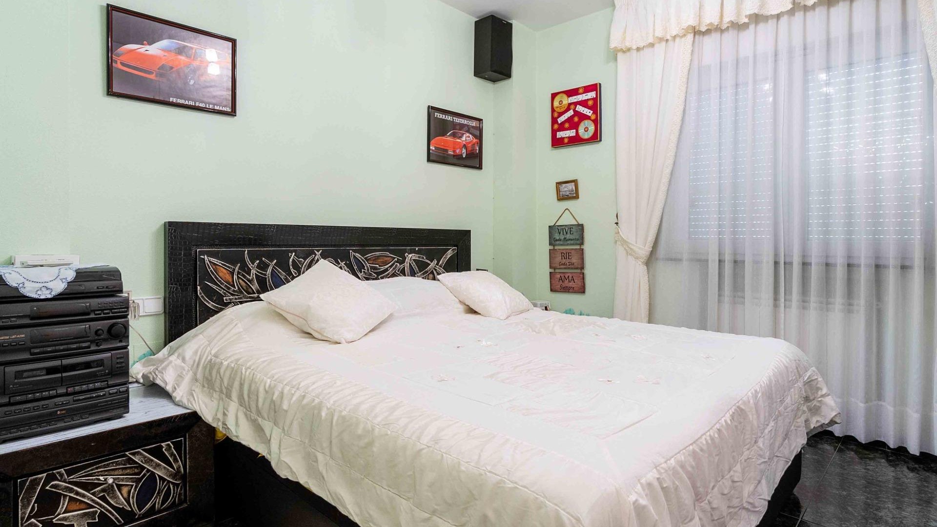 Venta - Chalet Independiente -
Cabo Roig - MUY CERCA DE LA PLAYA