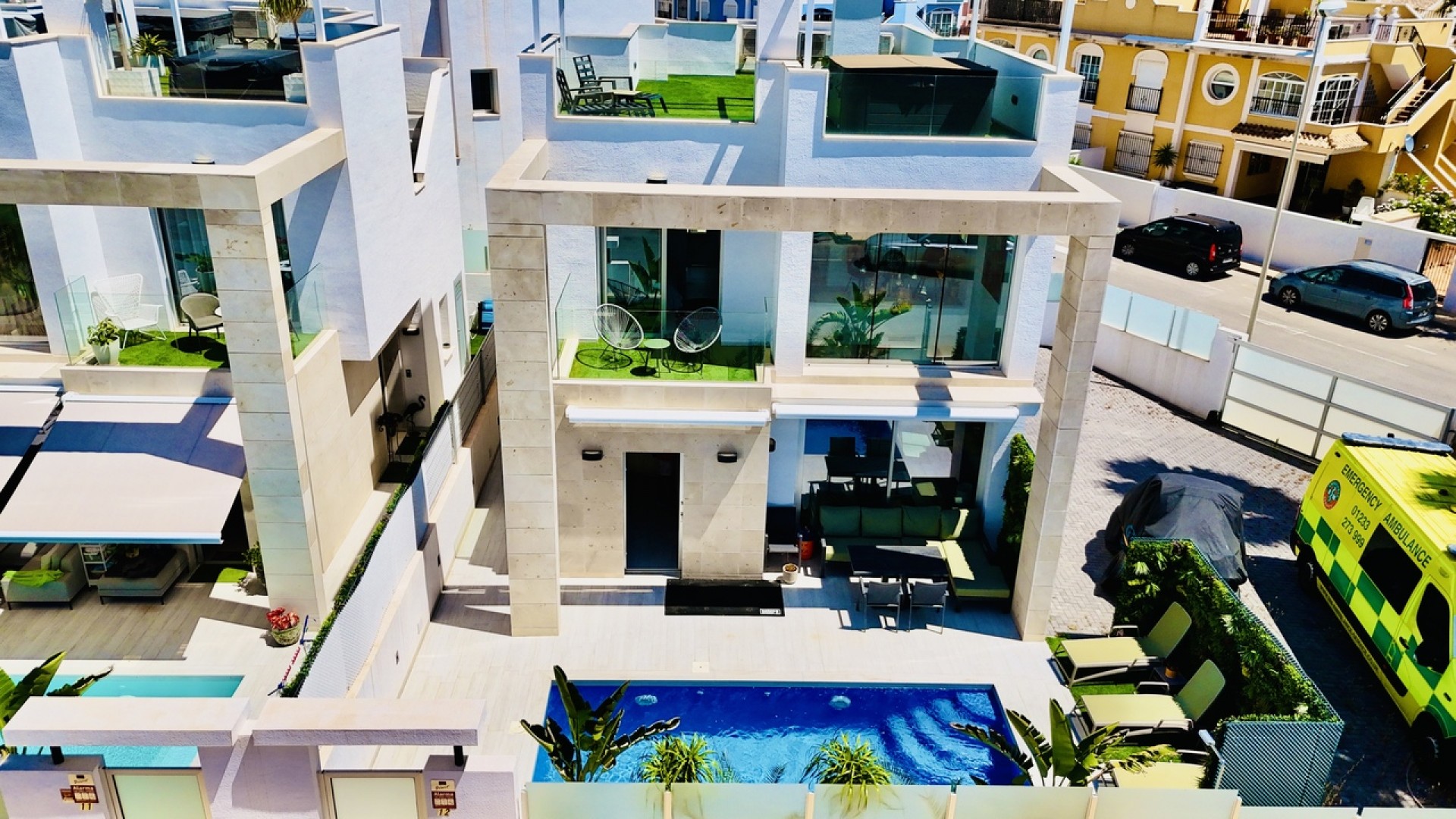 Venta - Chalet Independiente -
Cabo Roig