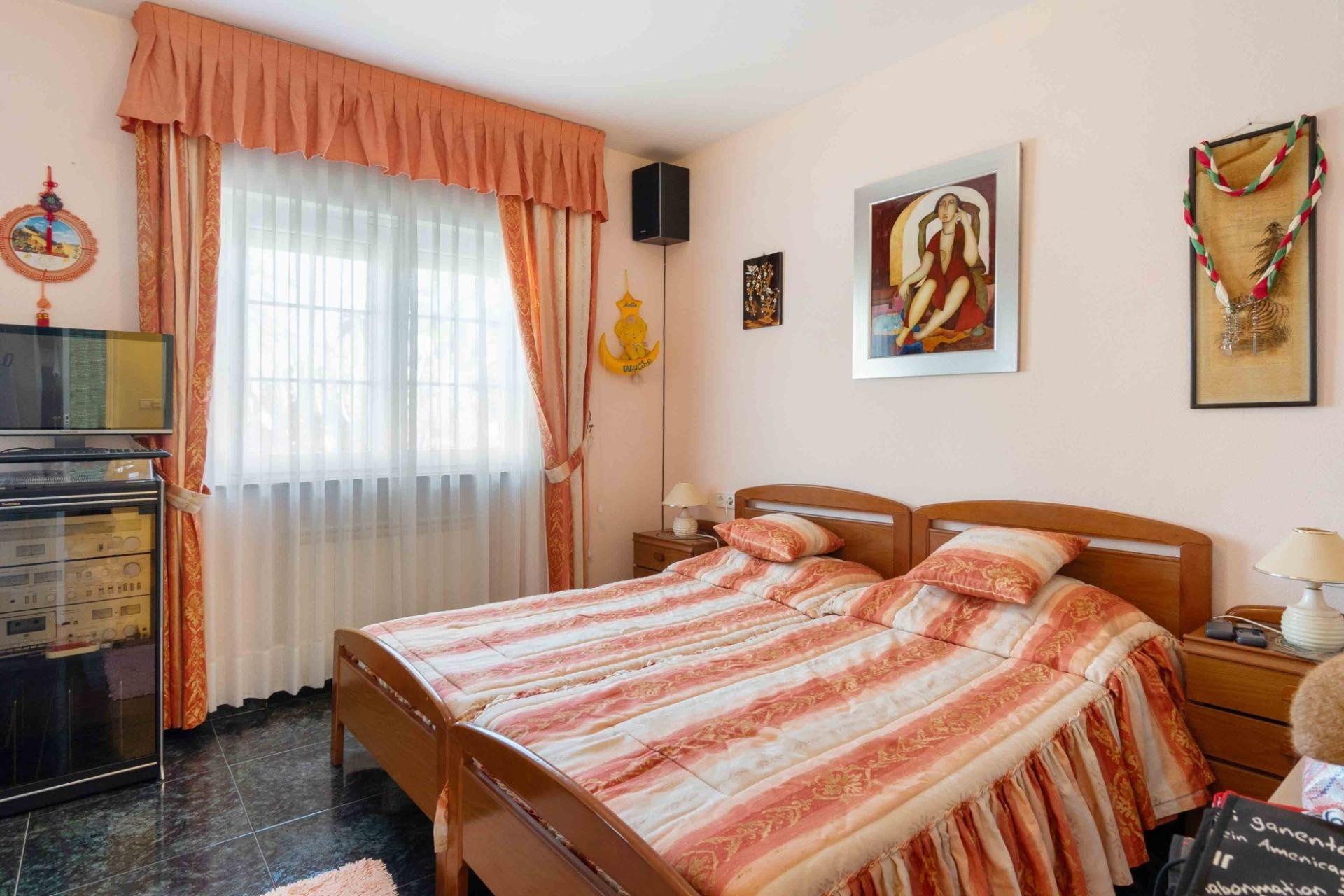 Venta - Chalet Independiente -
Cabo Roig