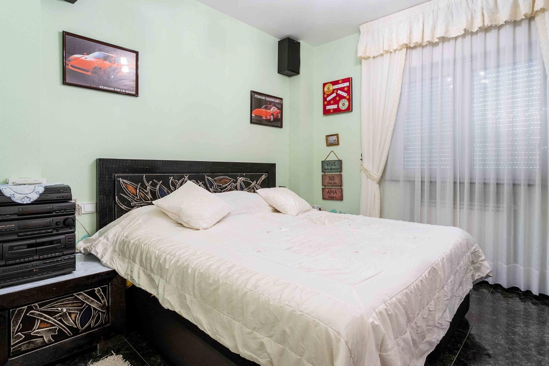 Venta - Chalet Independiente -
Cabo Roig