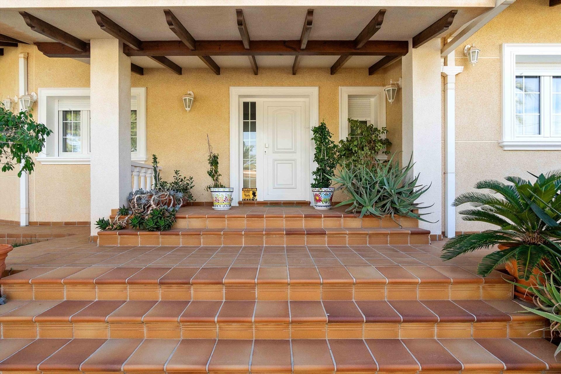 Venta - Chalet Independiente -
Cabo Roig