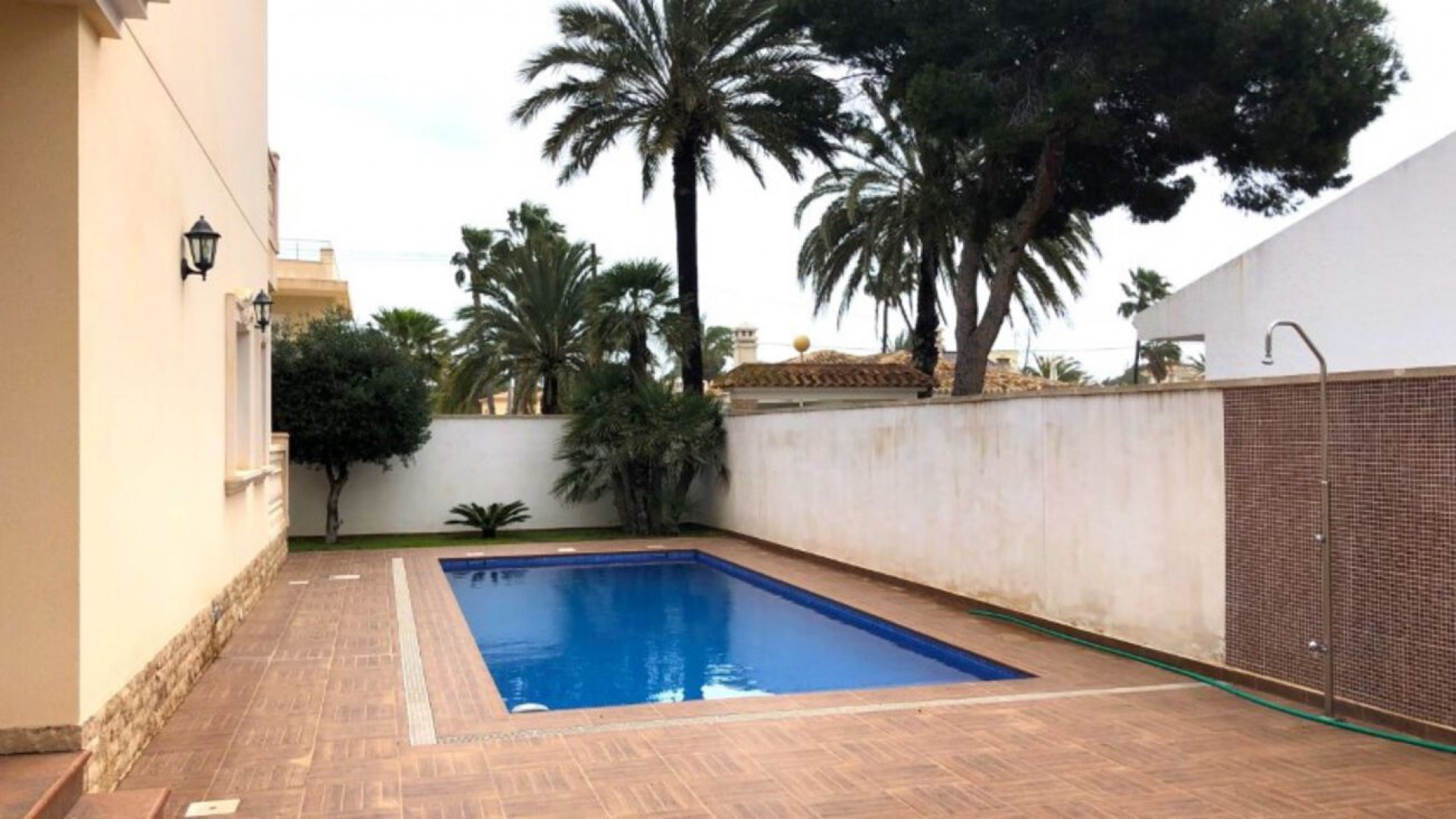 Venta - Chalet Independiente -
Cabo Roig
