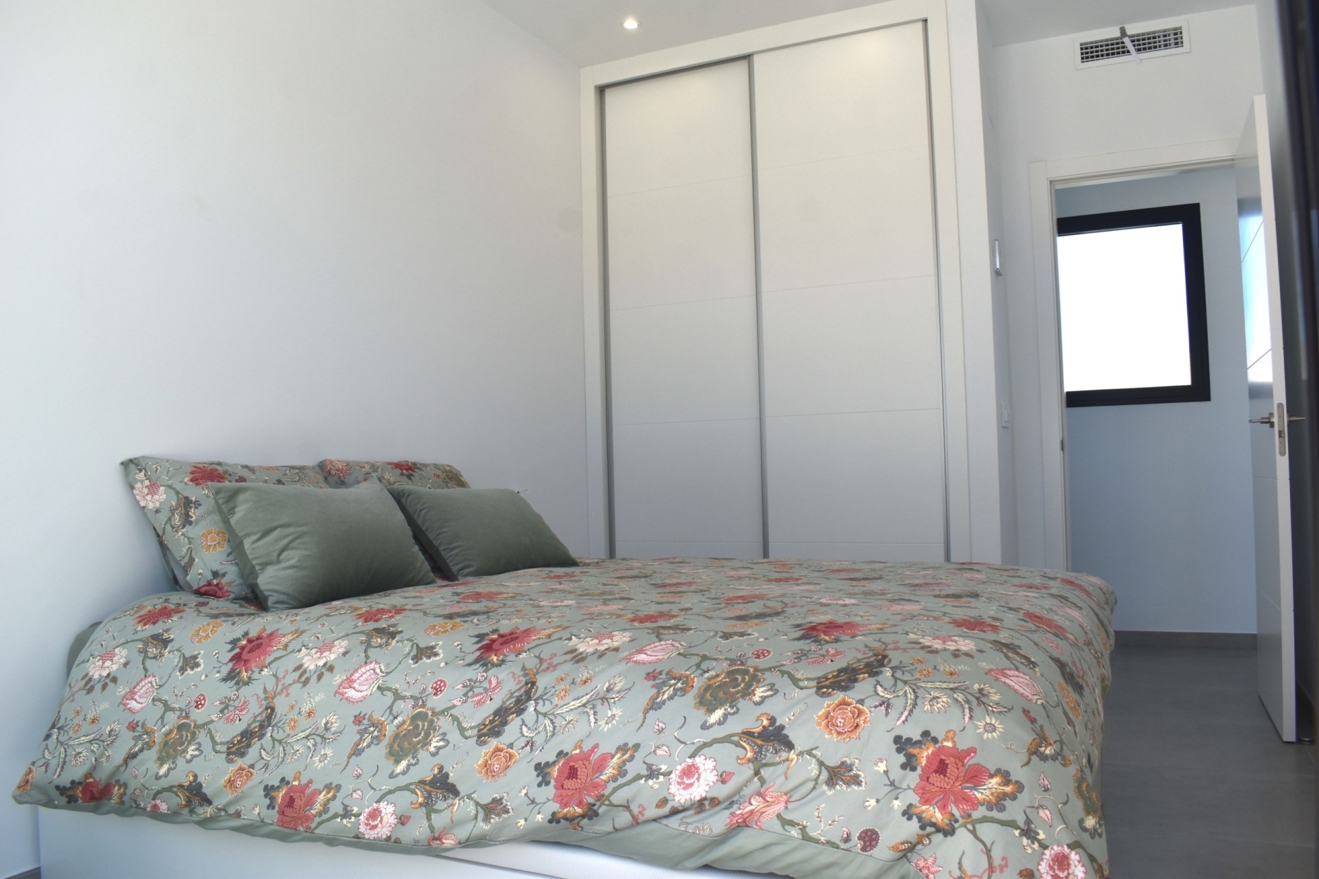 Venta - Chalet Independiente -
Calasparra - Inland