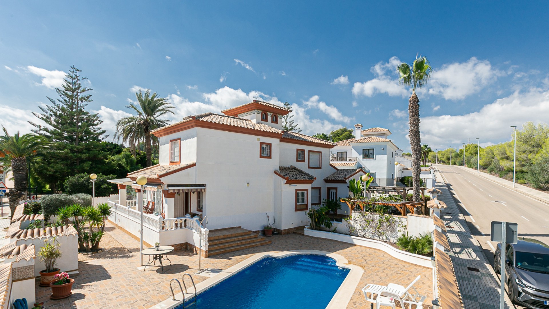 Venta - Chalet Independiente -
Campoamor - Campoamor Golf