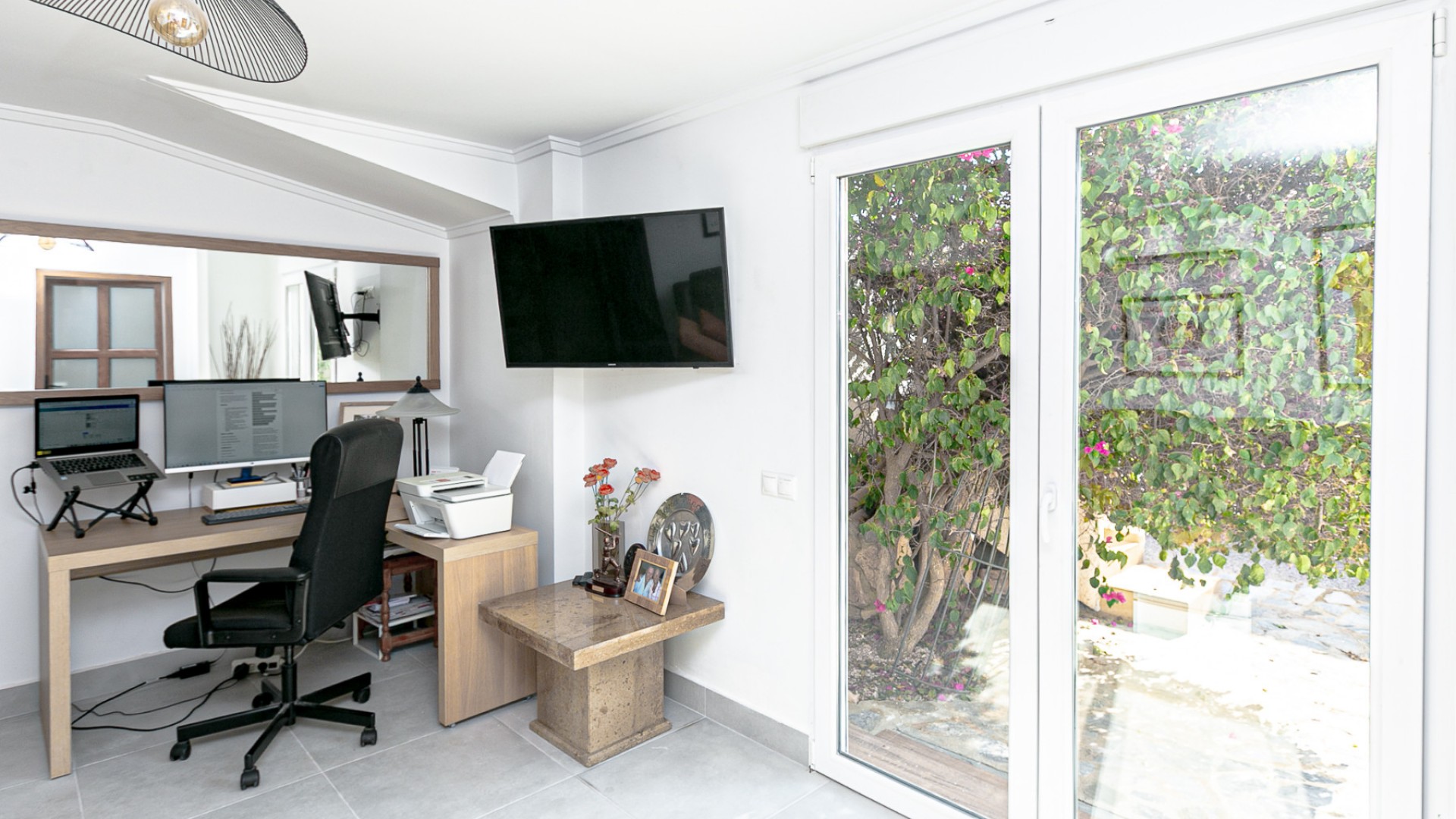 Venta - Chalet Independiente -
Campoamor - Lomas de Don Juan