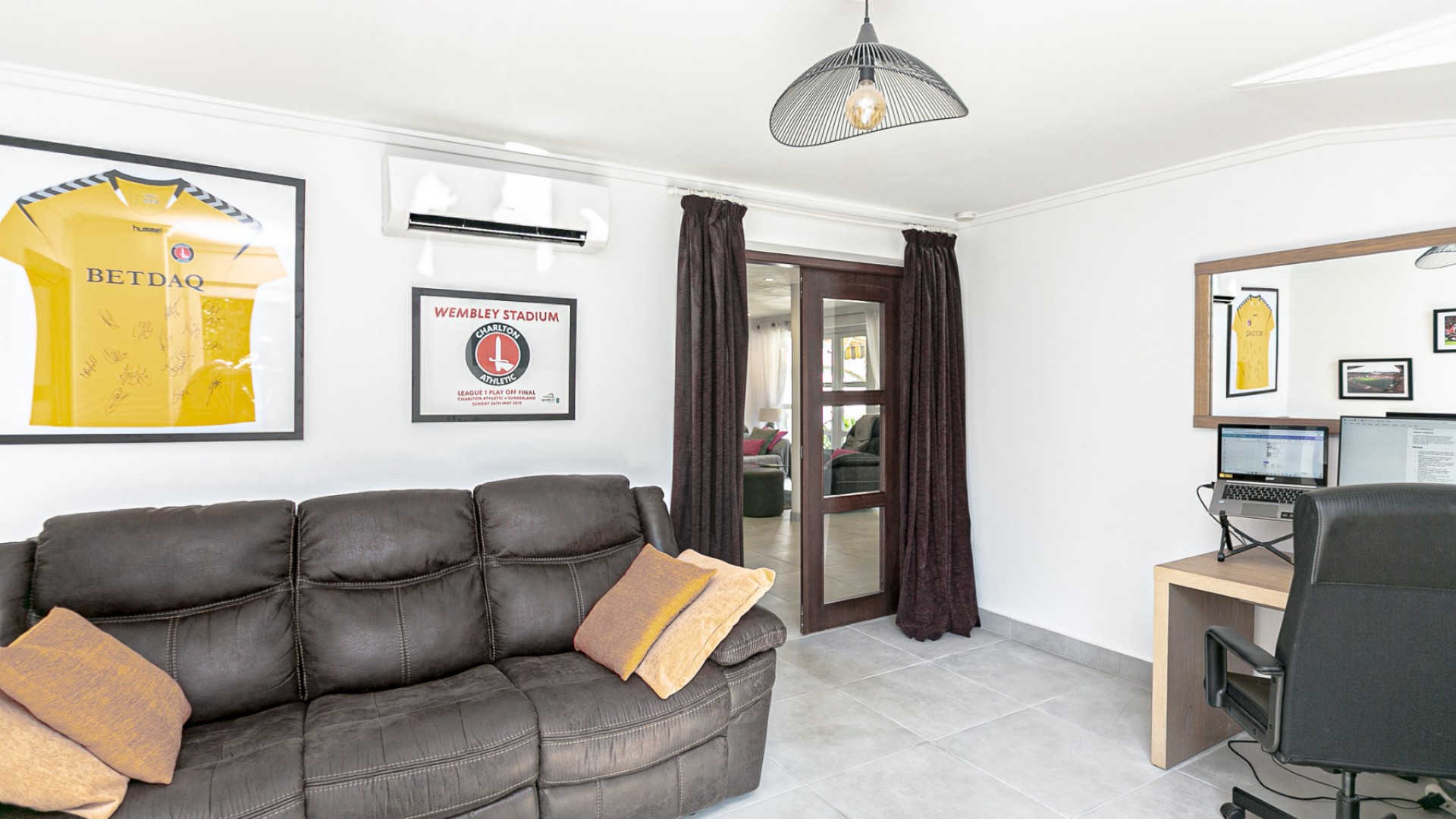 Venta - Chalet Independiente -
Campoamor - Lomas de Don Juan