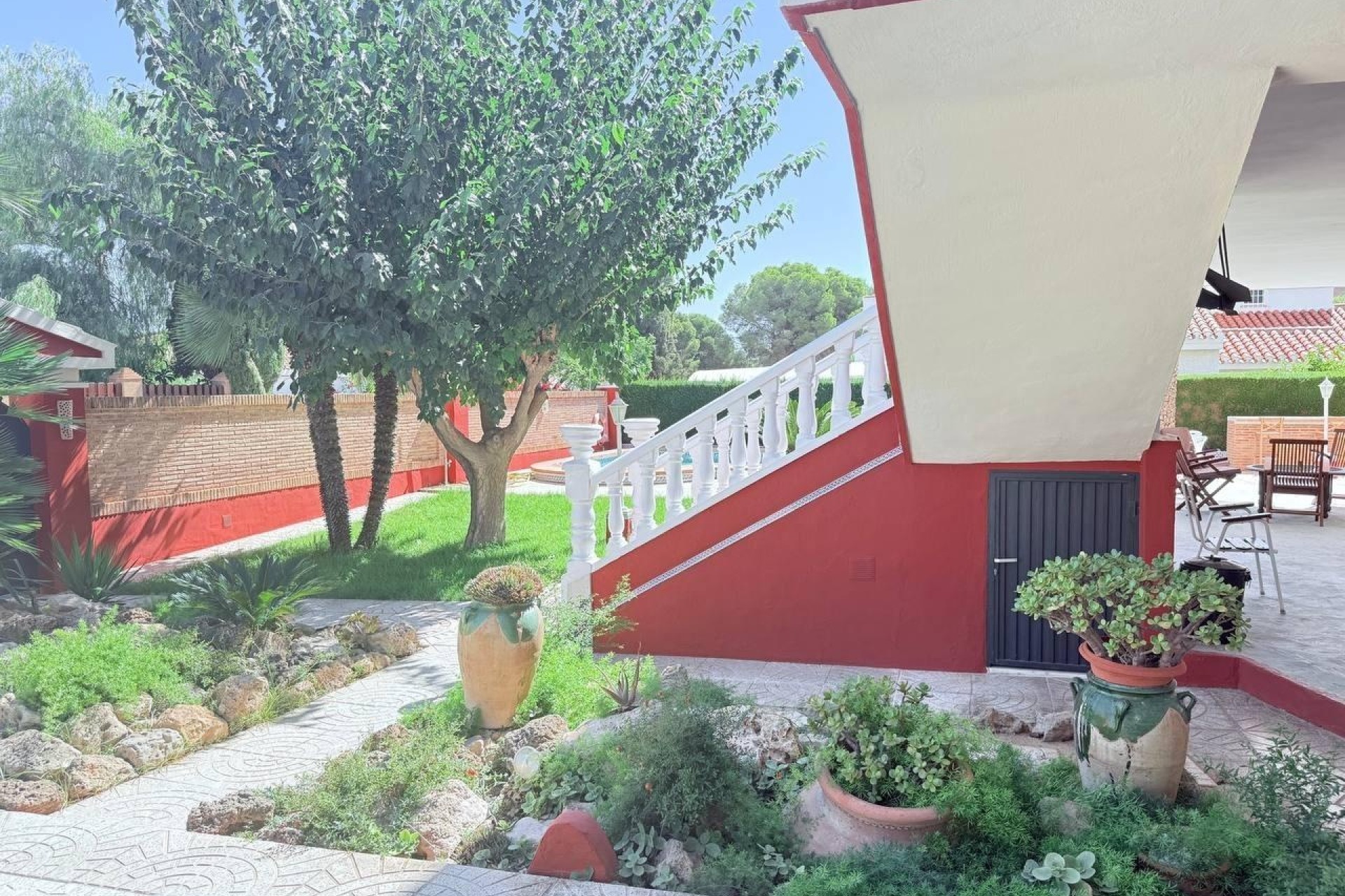 Venta - Chalet Independiente -
Campoamor