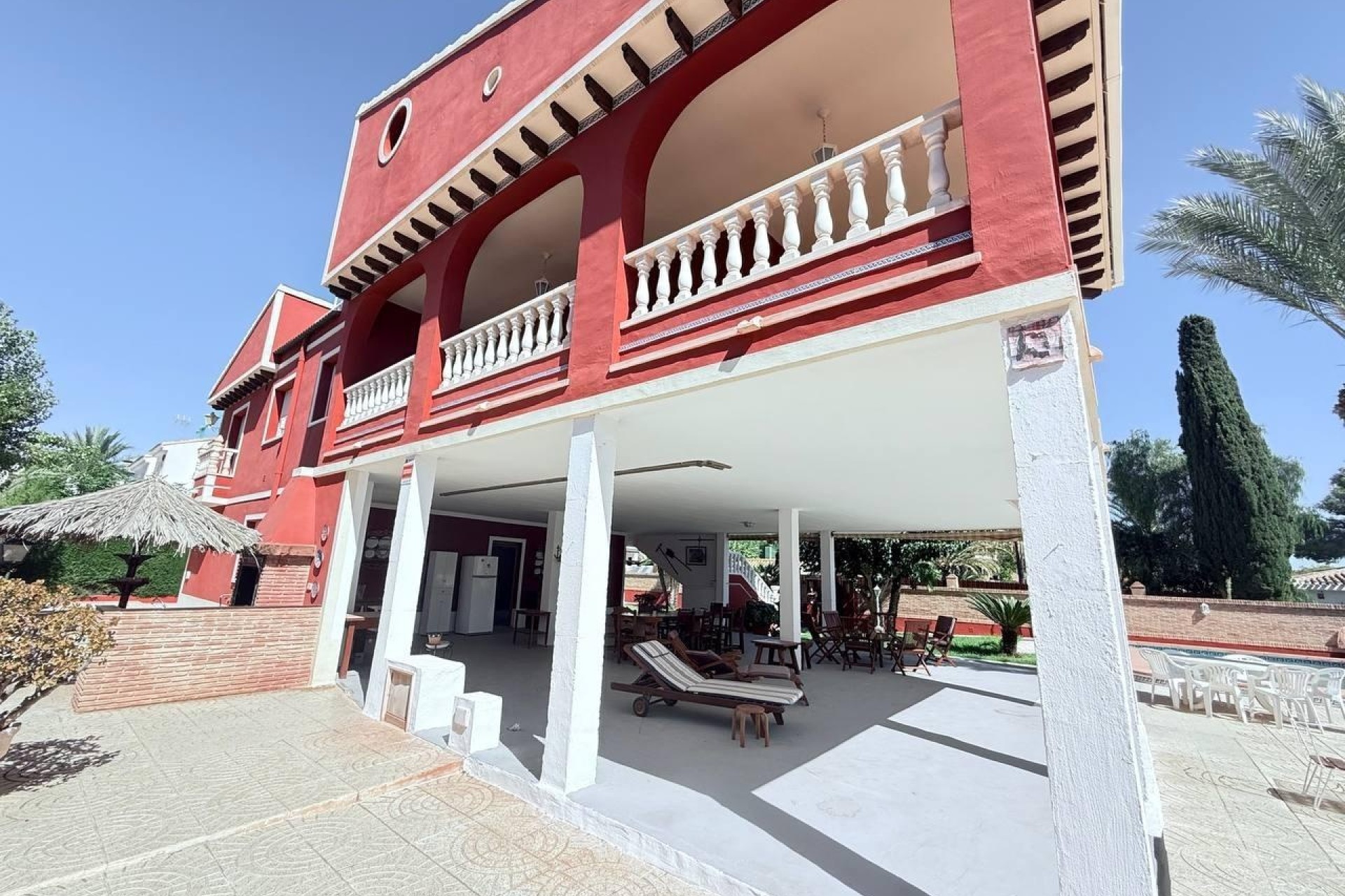 Venta - Chalet Independiente -
Campoamor