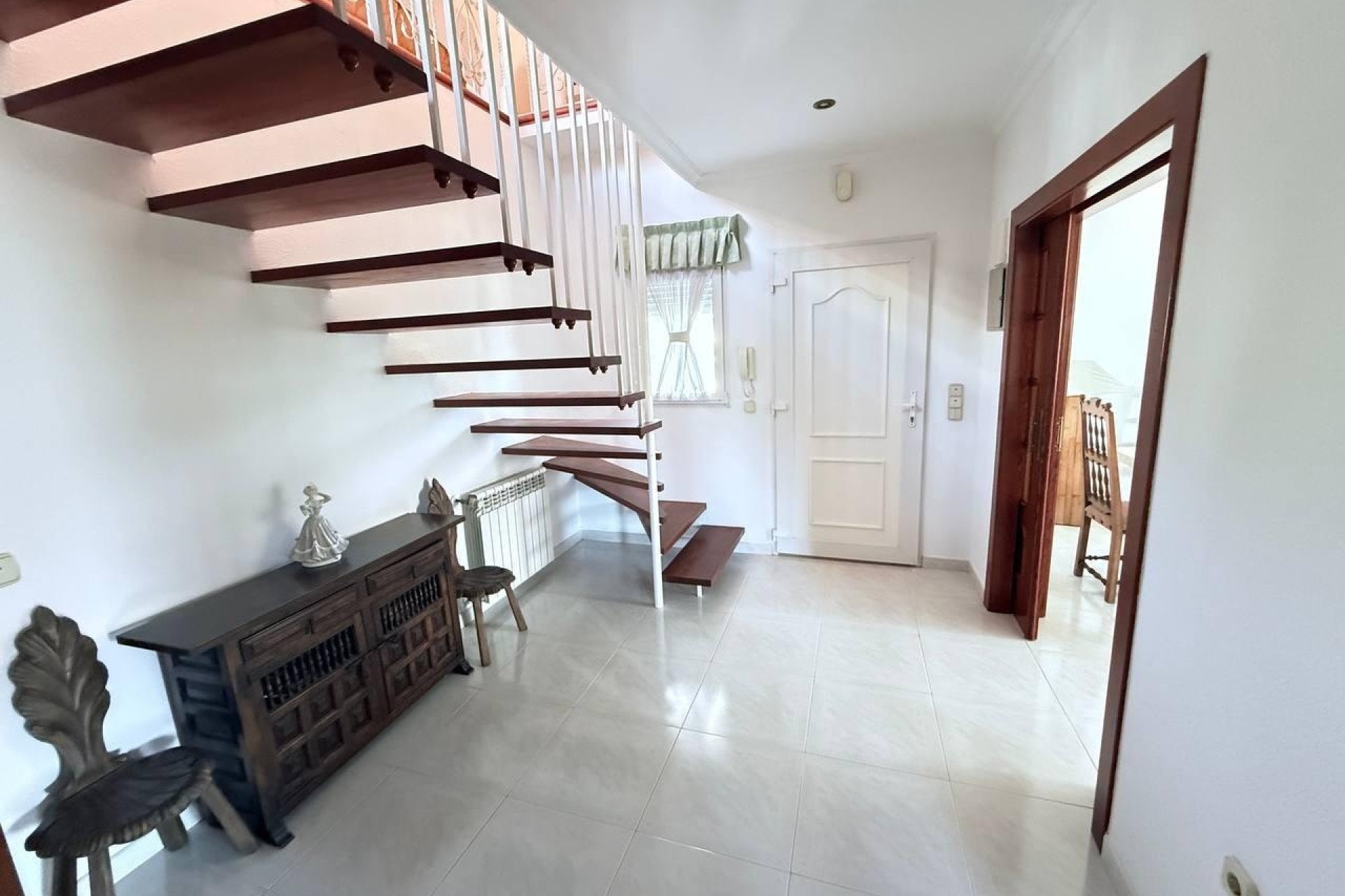 Venta - Chalet Independiente -
Campoamor
