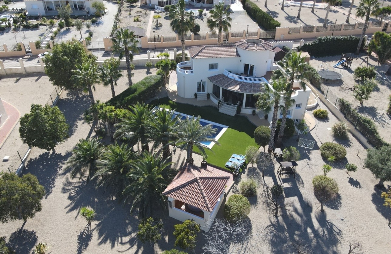 Venta - Chalet Independiente -
Campos del Rio