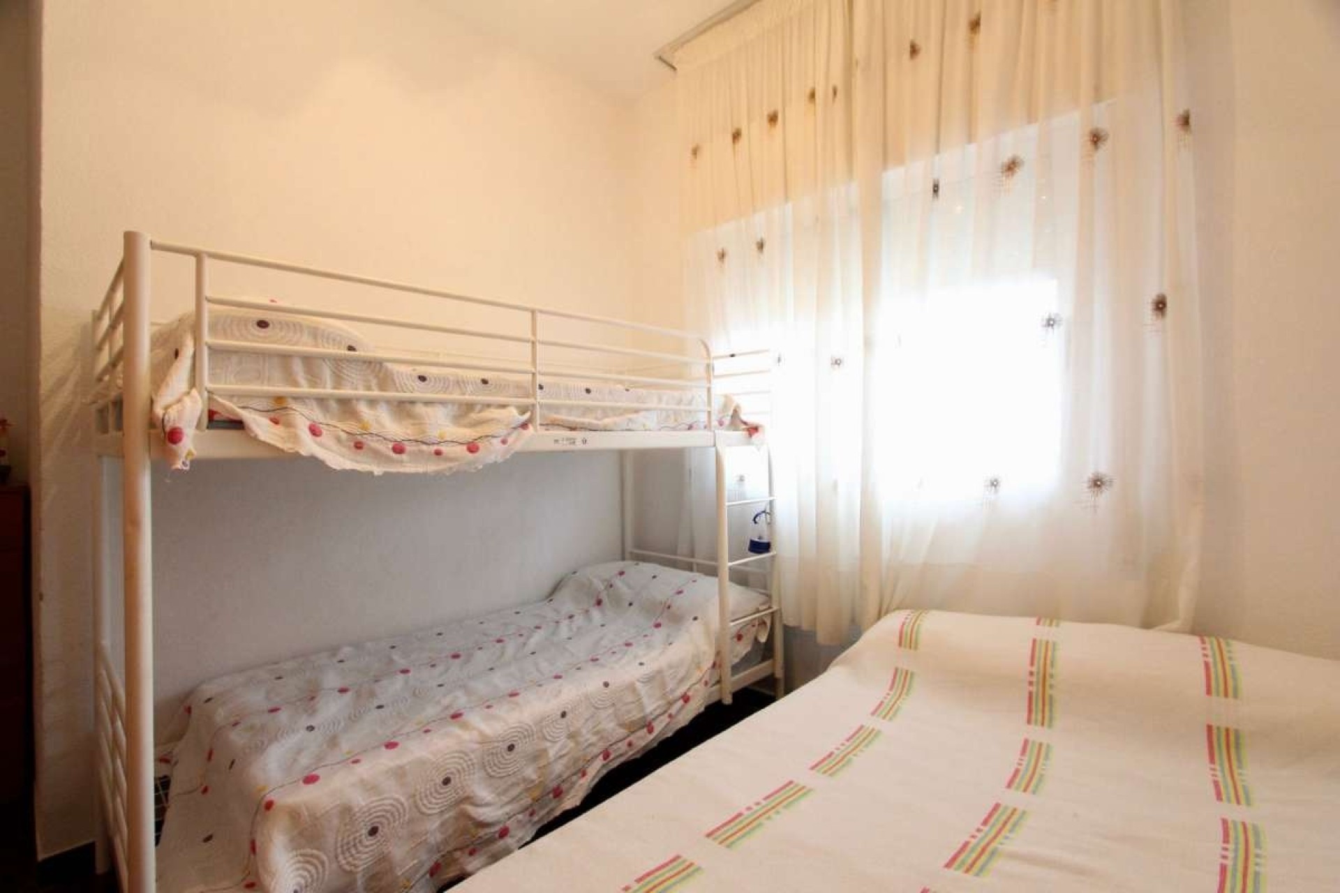 Venta - Chalet Independiente -
Cañadas de San Pedro - Inland