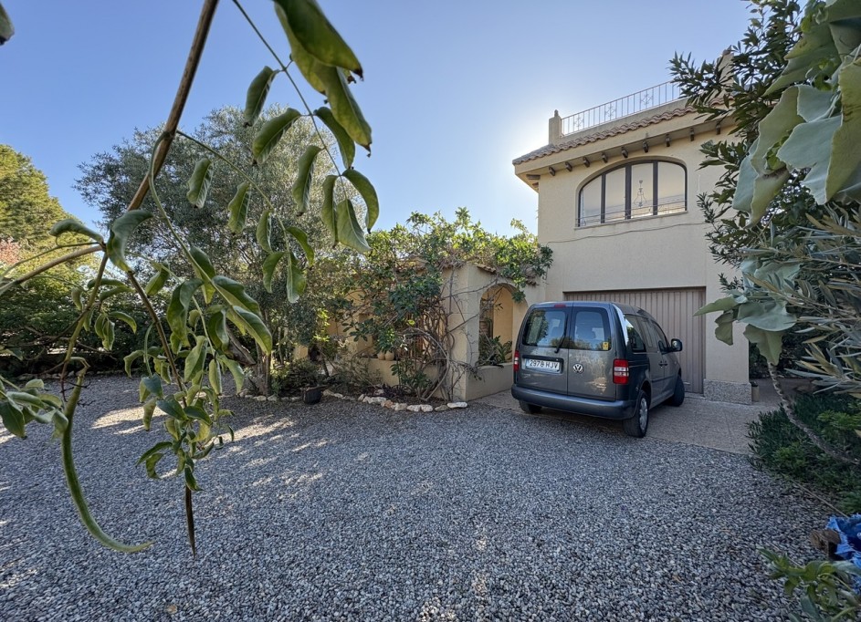 Venta - Chalet Independiente -
Cartagena