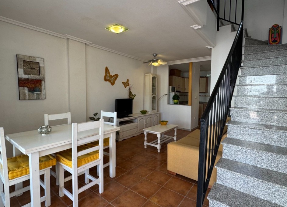 Venta - Chalet Independiente -
Catral