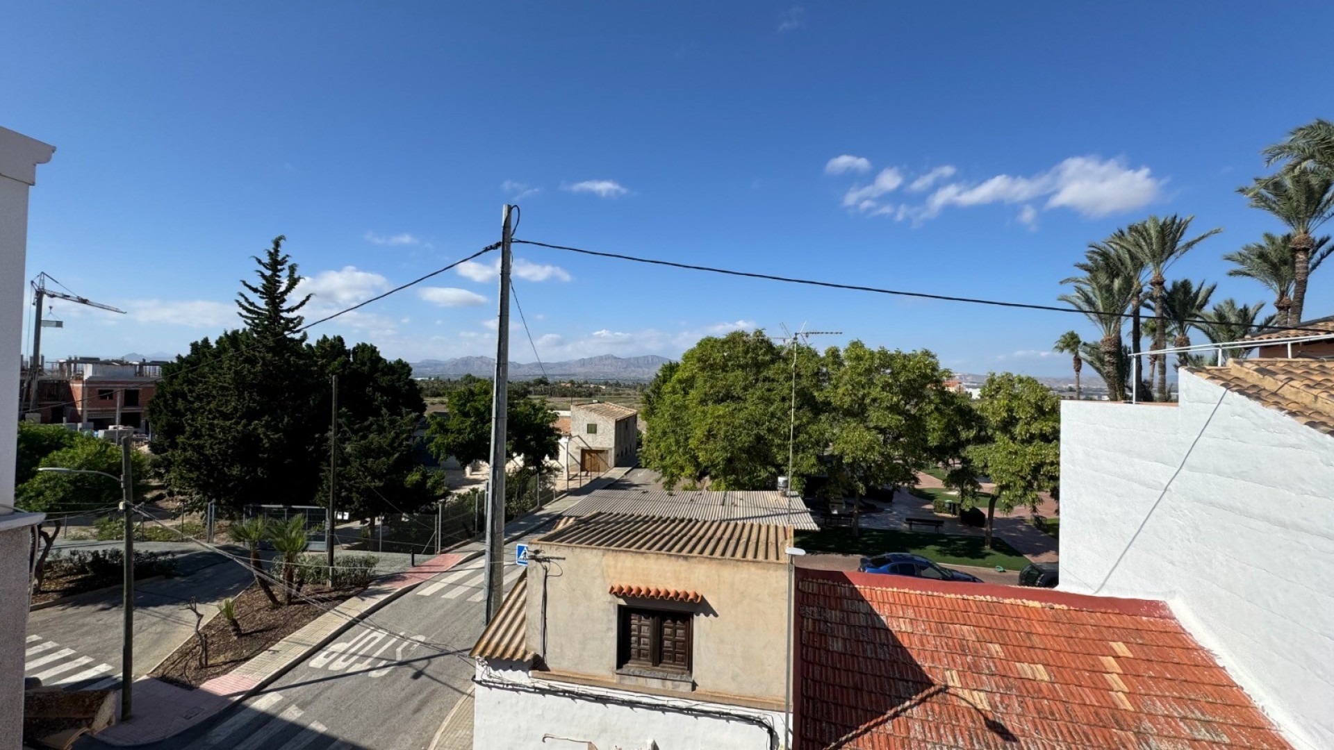 Venta - Chalet Independiente -
Catral