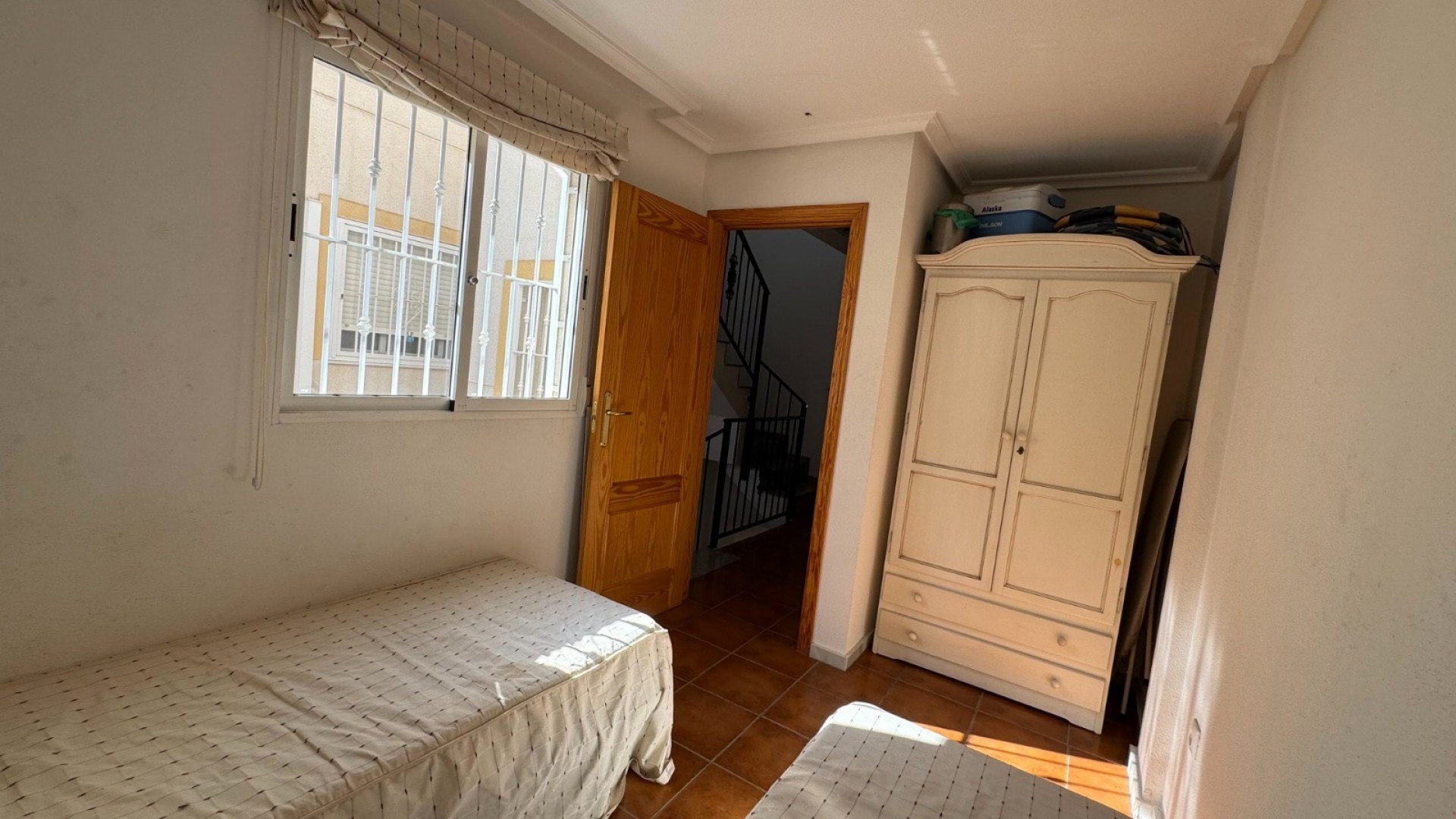 Venta - Chalet Independiente -
Catral