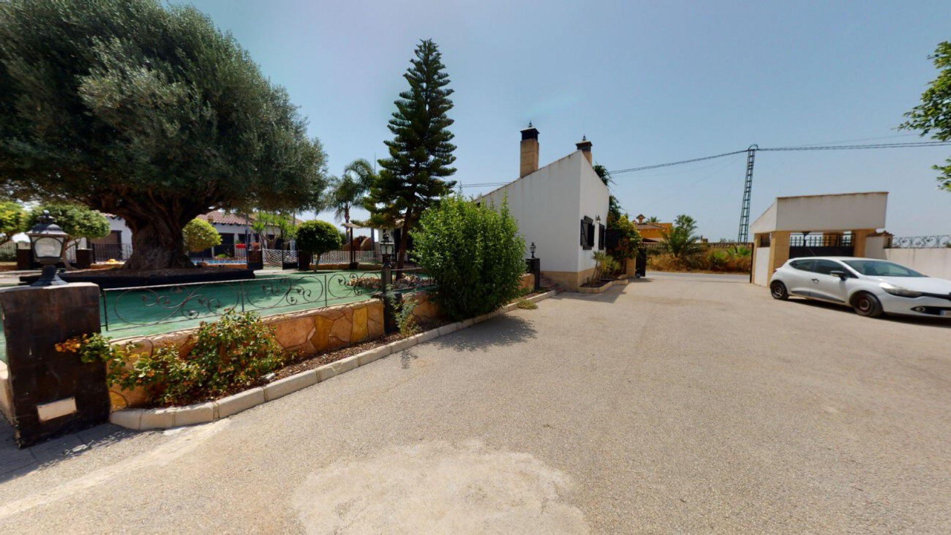 Venta - Chalet Independiente -
Catral