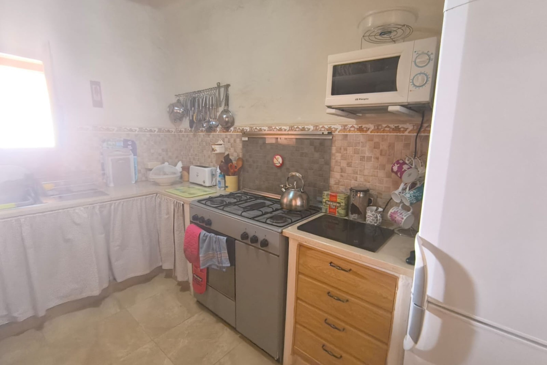 Venta - Chalet Independiente -
Chinorlet