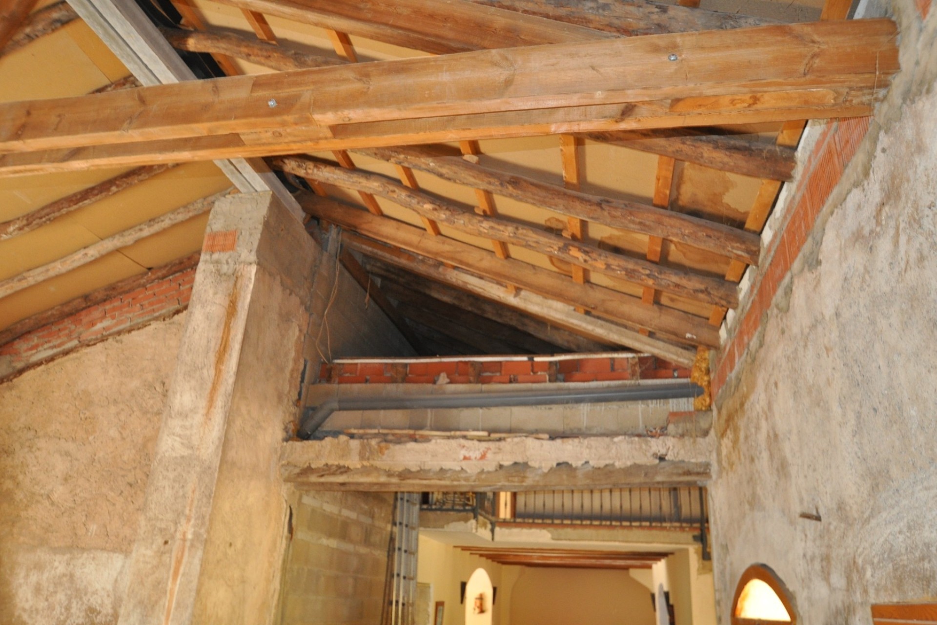 Venta - Chalet Independiente -
Chinorlet