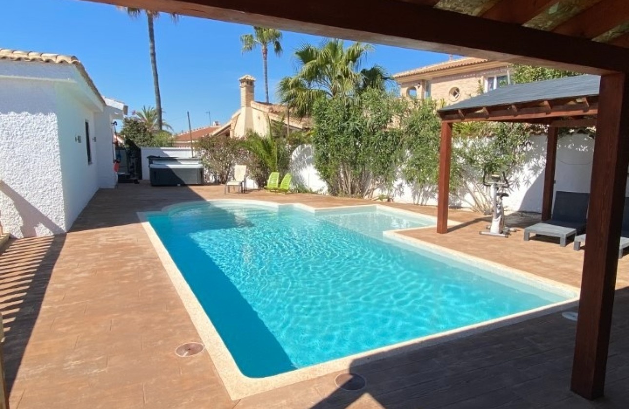 Venta - Chalet Independiente -
Ciudad Quesada - Rojales - Ciudad Quesada