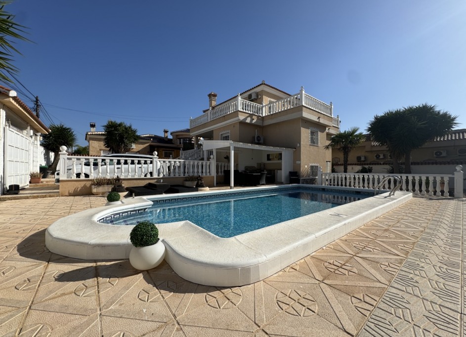 Venta - Chalet Independiente -
Ciudad Quesada - Rojales - Ciudad Quesada