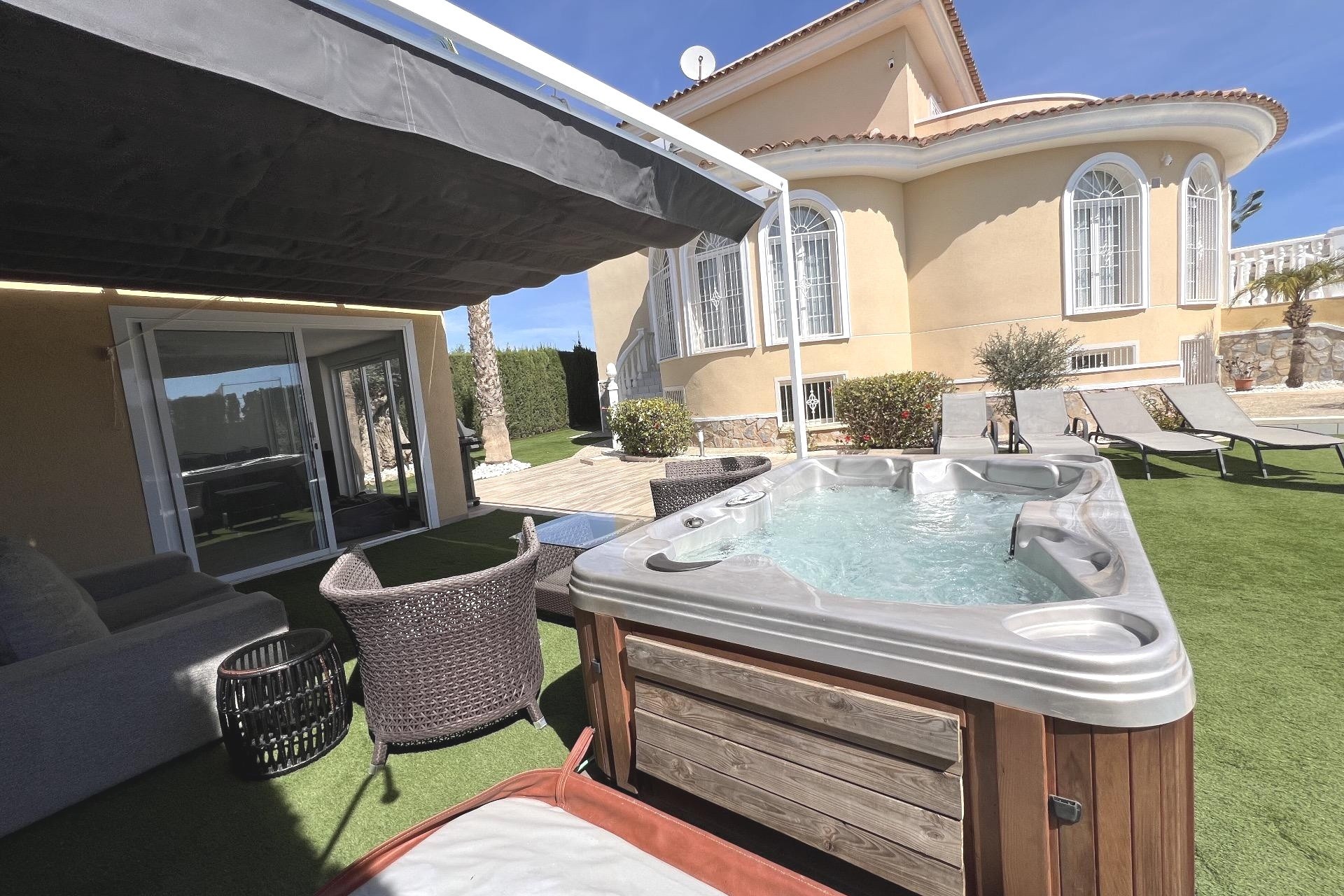 Venta - Chalet Independiente -
Ciudad Quesada - Rojales - Costa Blanca