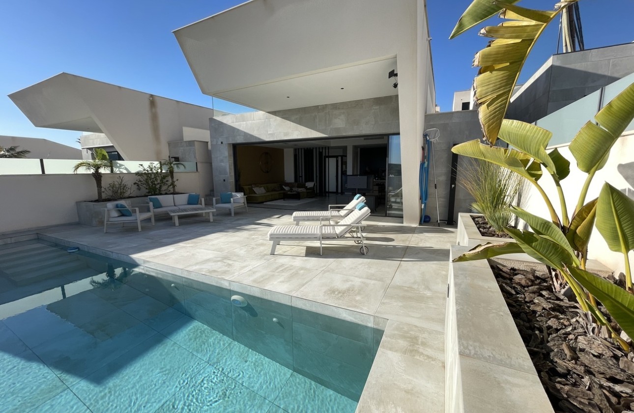 Venta - Chalet Independiente -
Ciudad Quesada - Rojales - Costa Blanca