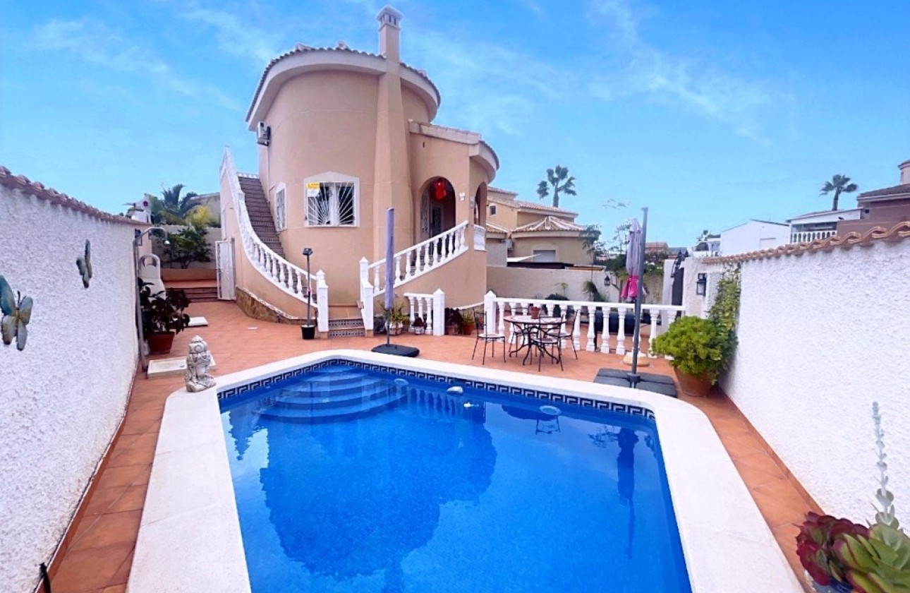 Venta - Chalet Independiente -
Ciudad Quesada - Rojales - Costa Blanca