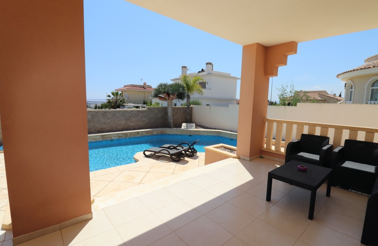 Venta - Chalet Independiente -
Ciudad Quesada - Rojales - Doña Pepa