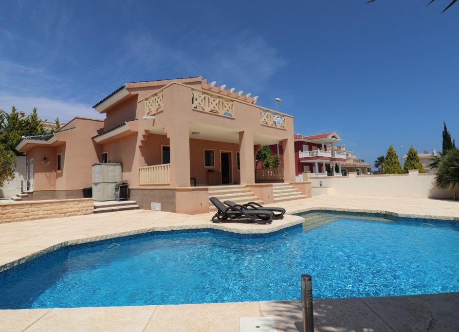 Venta - Chalet Independiente -
Ciudad Quesada - Rojales - Doña Pepa