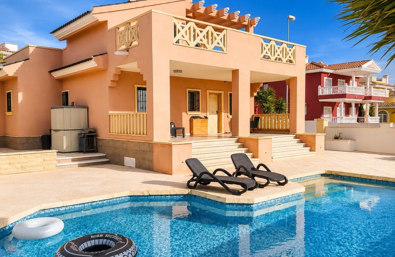 Venta - Chalet Independiente -
Ciudad Quesada - Rojales - La Fiesta