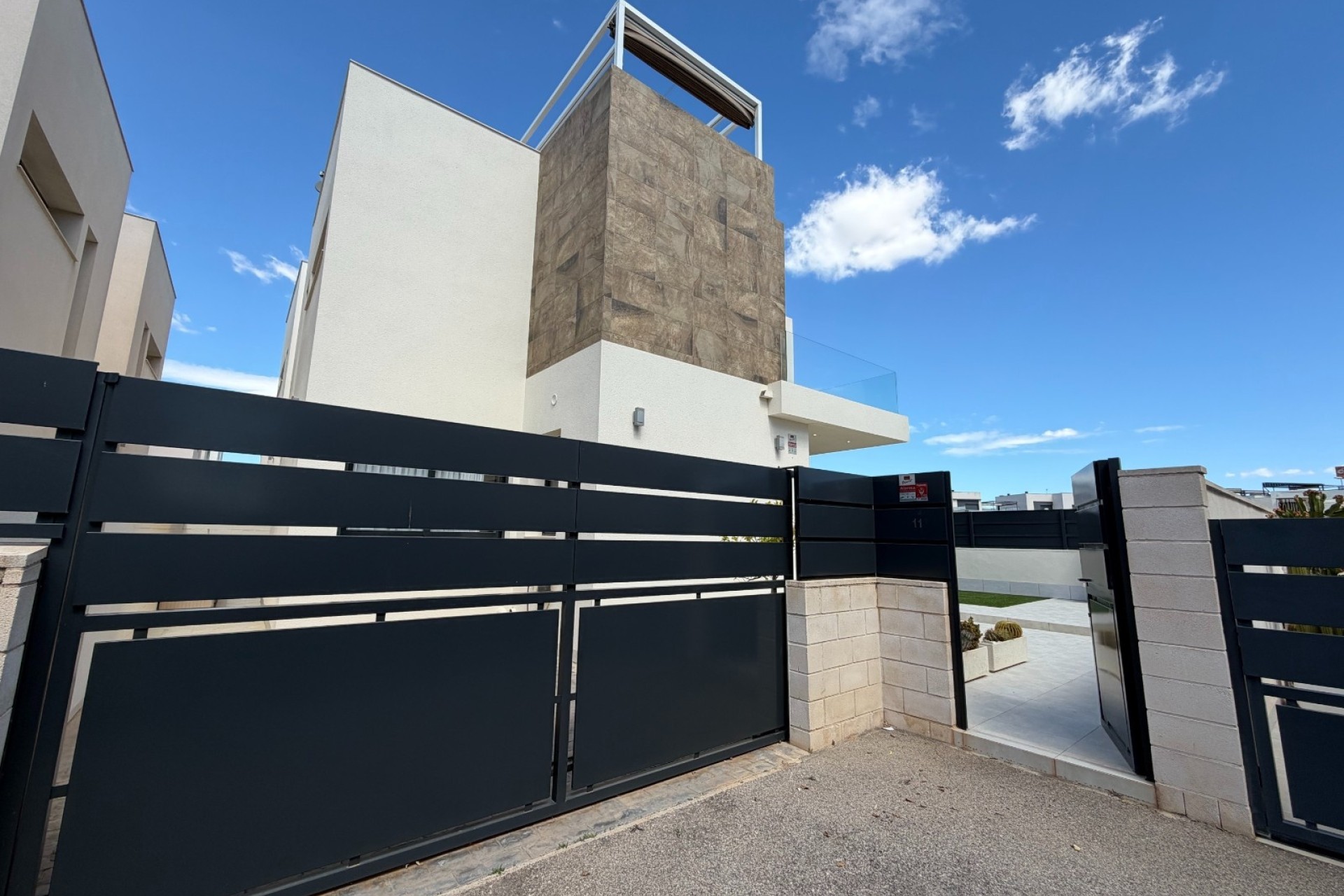 Venta - Chalet Independiente -
Ciudad Quesada - Rojales - La Laguna